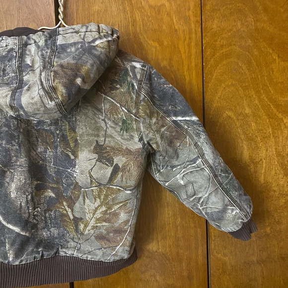 Carhartt coat - Picture 9 of 13